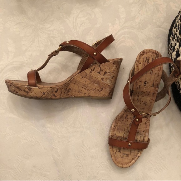 Cute brown sandal wedge - Picture 6 of 8